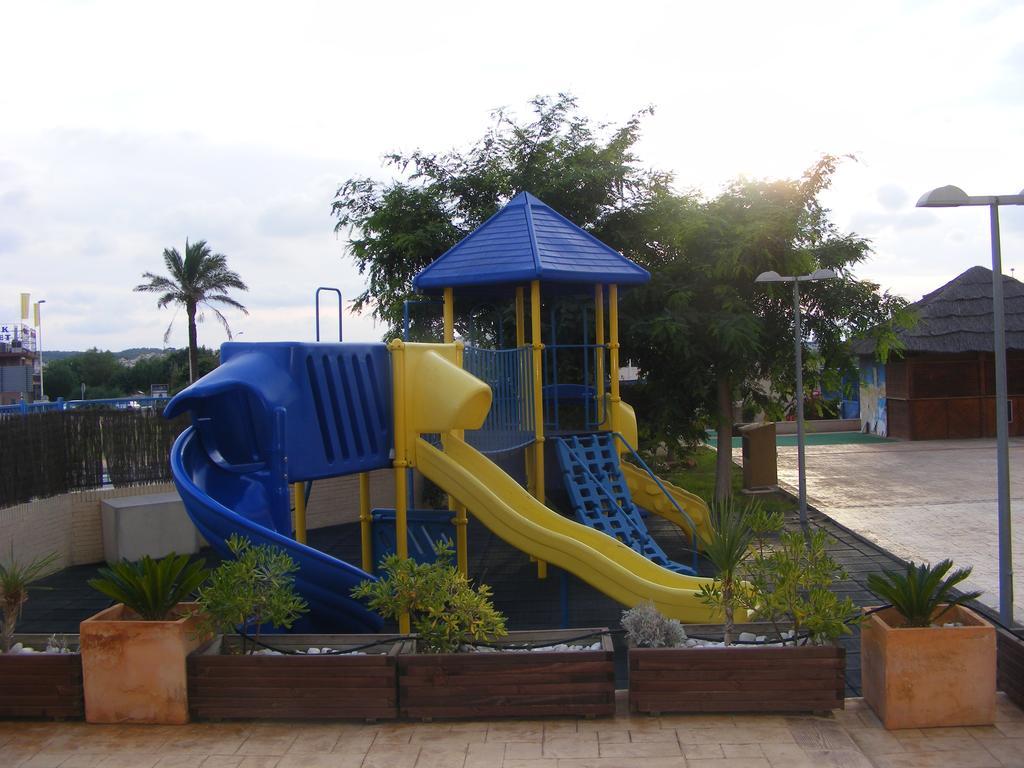 Apartamentos Europa House Sun Beach كوارذامار ذيل سيغورا المظهر الخارجي الصورة