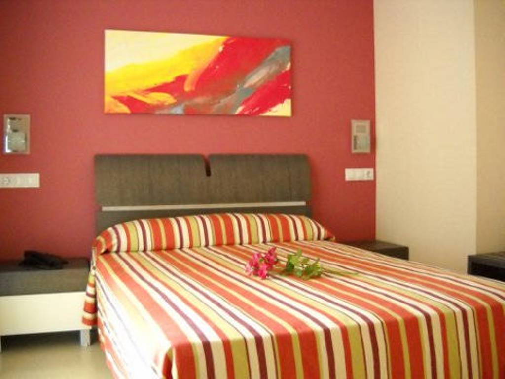 Apartamentos Europa House Sun Beach كوارذامار ذيل سيغورا المظهر الخارجي الصورة